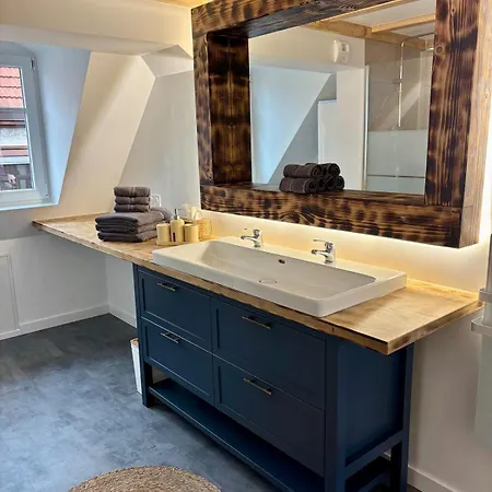 Le Nid De Schatzi Apartment