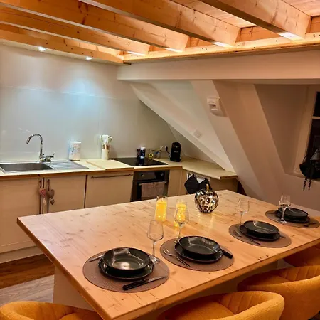 Apartment Le Nid De Schatzi